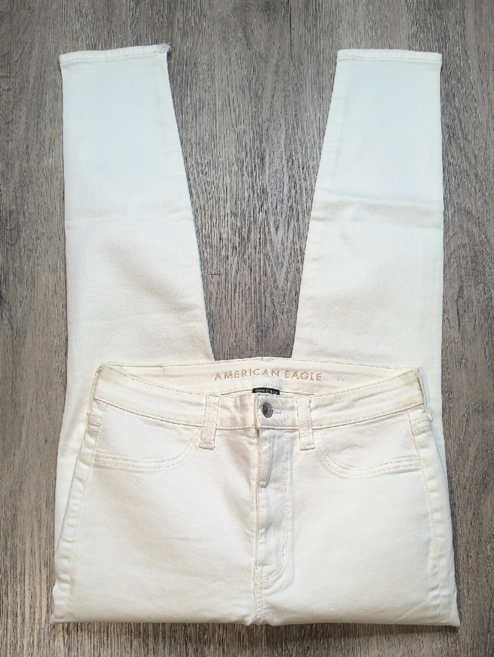 White Jegging w/28.5" Inseam American Eagle Women's Size 8 Jeans 824